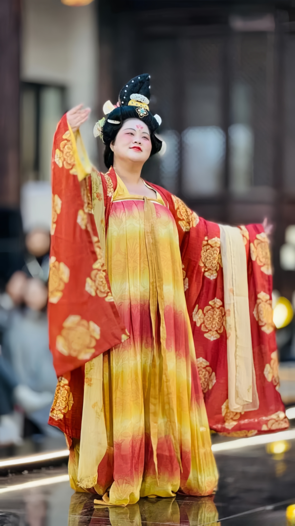 Hanfu show、Hanfu restoration、Hanfu styles from different dynasties