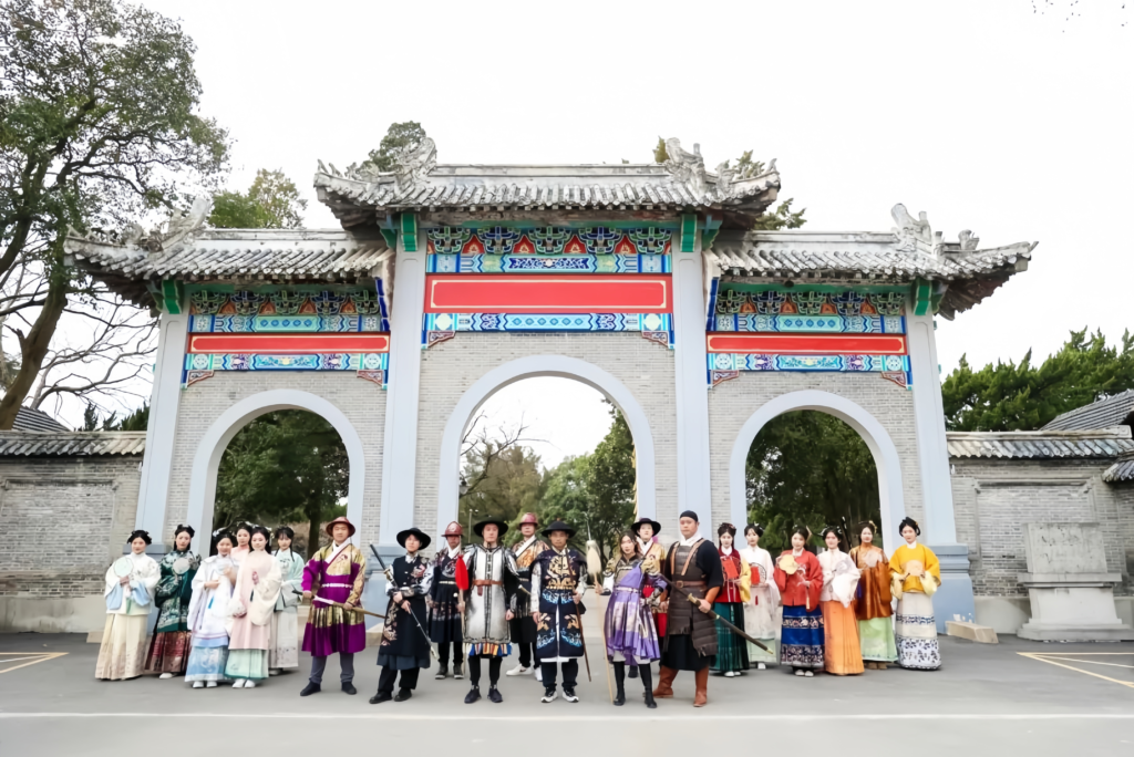 Hanfu festival,Nanjing Plum Blossom Festival, traditional Chinese clothing
