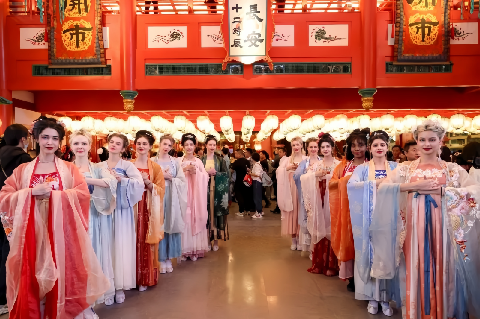 Xi'an Hanfu trade center Hanfu Trade Center Xi'an Hanfu fashion hub Xi'an Hanfu