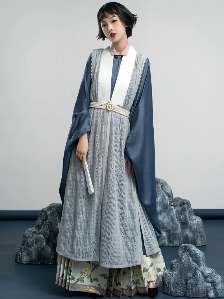 Hanfu phone storage