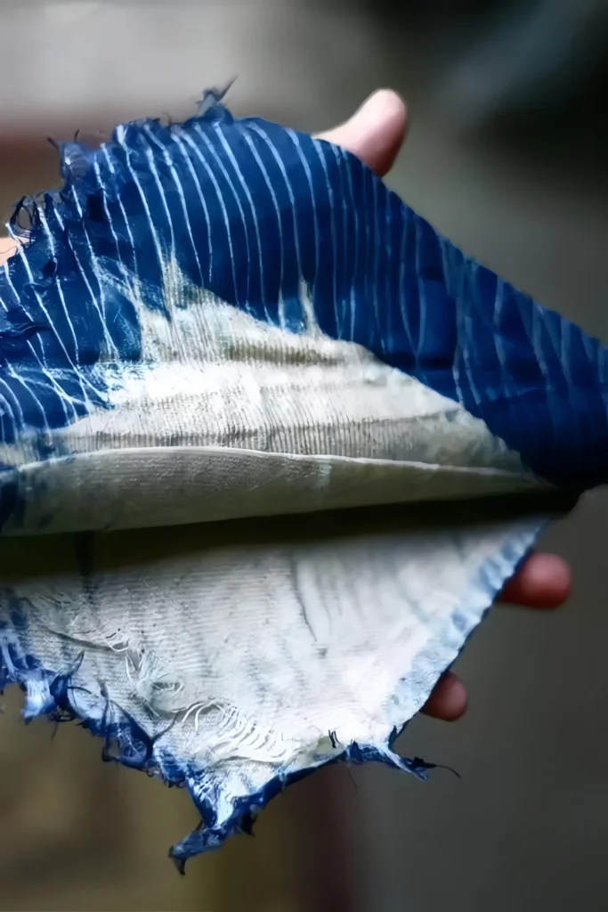 Chinese Tie-Dye: Hanfu Tie-Dye from Tang Dynasty to Modern
Explore the history and beauty of Chinese tie-dye, from Tang Dynasty elegance tomodem Hanfu tie-dye patterns and fabric dyeing techniques.