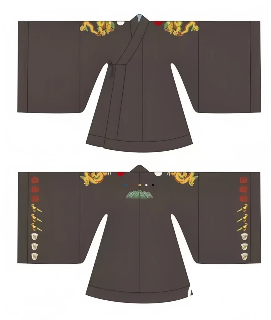 Ming Dynasty emperor robe
Traditional Chinese ceremonial clothing
Hanfu styling guide
Ming Dynasty court attire
Historical Chinese robe designs