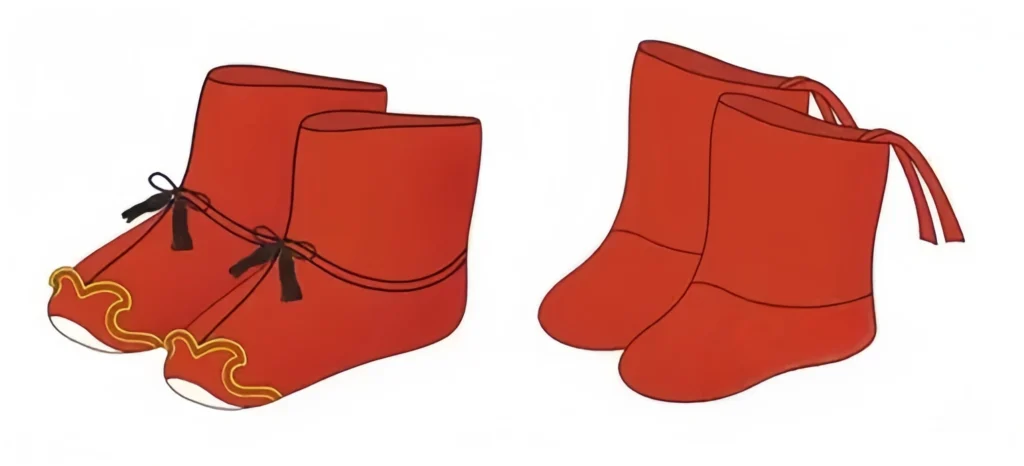 Ming Dynasty emperor robe
Traditional Chinese ceremonial clothing
Hanfu styling guide
Ming Dynasty court attire
Historical Chinese robe designs