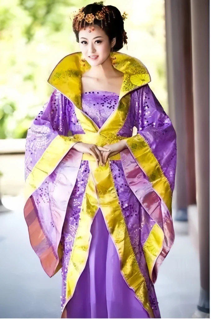 Hanfu vs drama costumes
Real Hanfu
Drama costume mistakes
Hanfu shape rules
Chinese style fashion