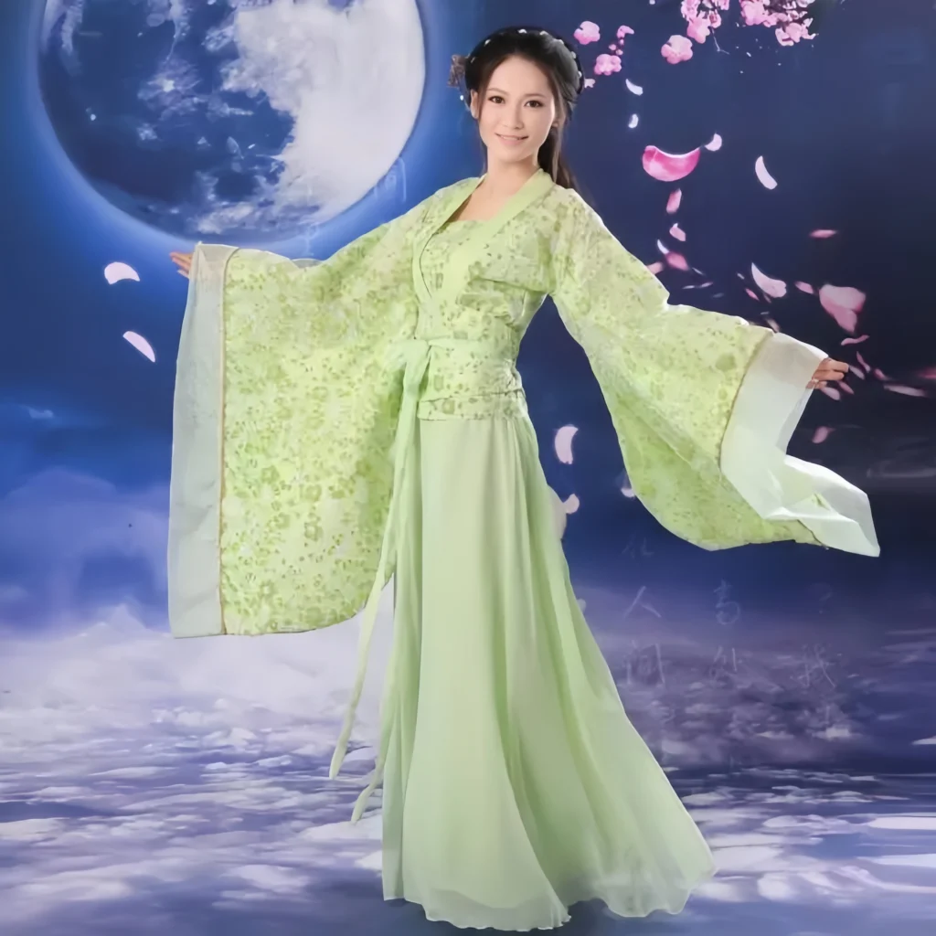 Hanfu vs drama costumes
Real Hanfu
Drama costume mistakes
Hanfu shape rules
Chinese style fashion