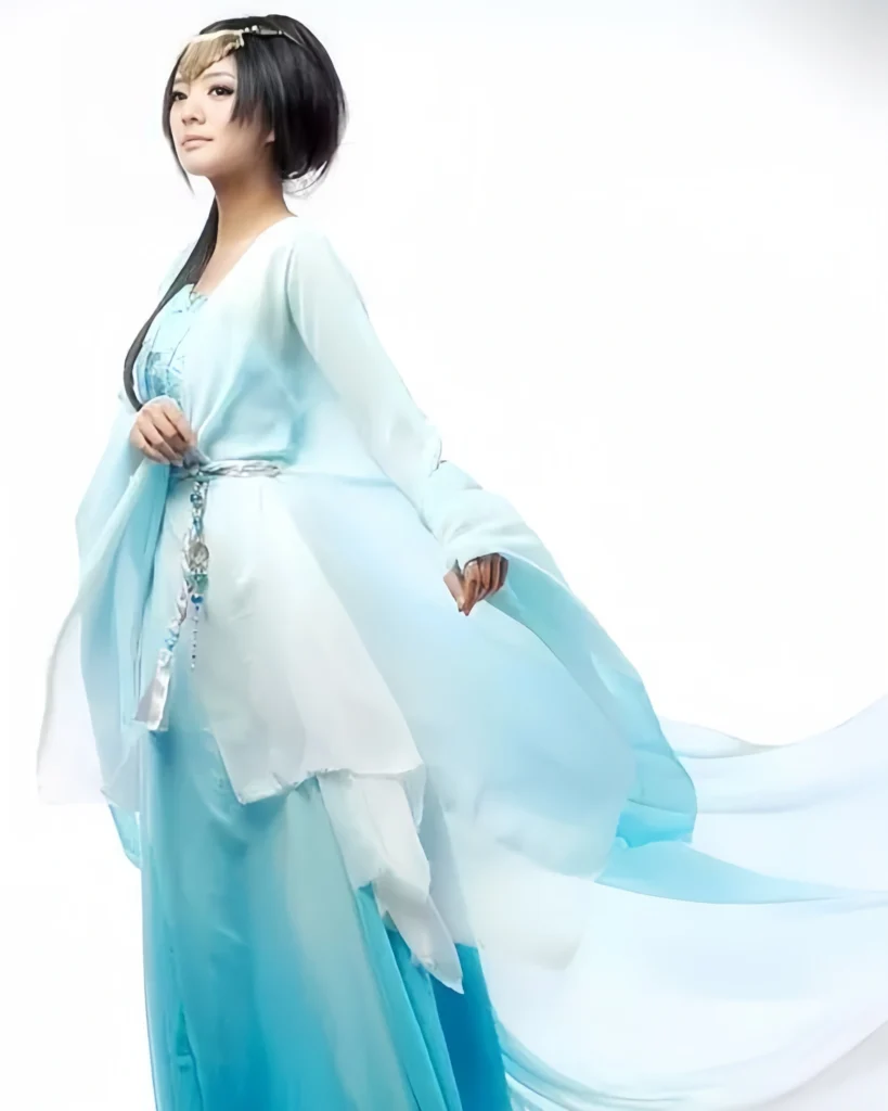 Hanfu vs drama costumes
Real Hanfu
Drama costume mistakes
Hanfu shape rules
Chinese style fashion