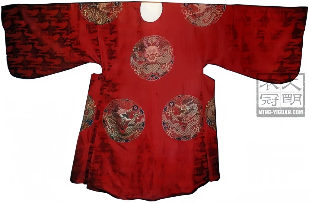 Ming auspicious clothing
Ming festival clothes
Ming seasonal motifs
Ming Hanfu pattern
Ming Dynasty Hanfu