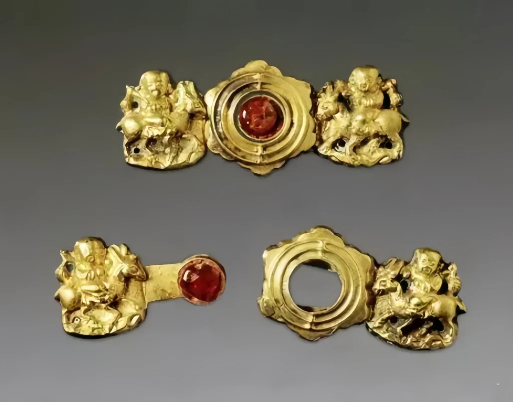 Ming consort clothing
Ming Hanfu auspicious garments
Ming Hanfu casual wear
Ming Hanfu festival attire
Ming Hanfu palace wear